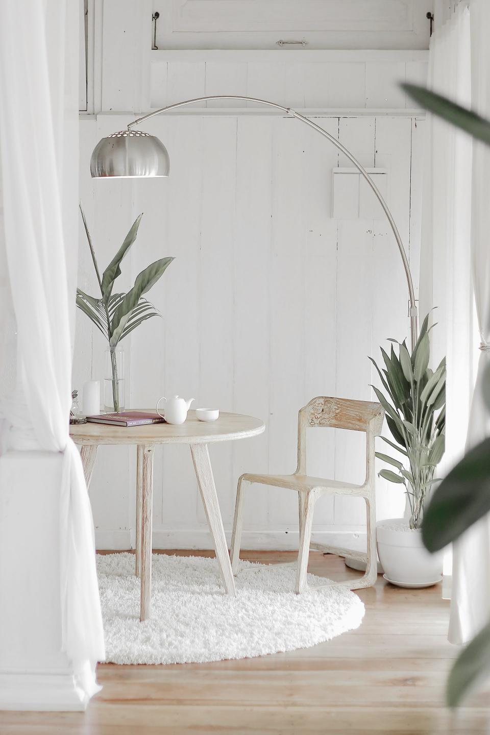 Modern dining area with chairs